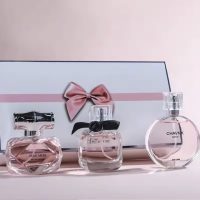 90ML Eau De Parfum ของขวัญกล่อง Feminino สเปรย์กลิ่นสดดอกไม้ Fruity Chypre Notes ยาวนานน้ําหอมผู้หญิงชุด 30ml x 3PCS